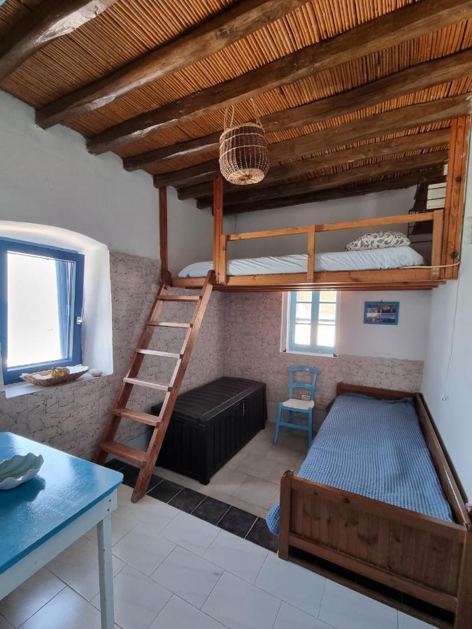Anassa Milos House Mandrakia